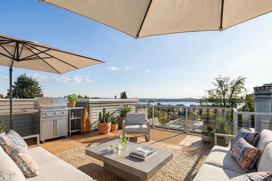 416 St. Georges Avenue North Vancouver, BC - 1