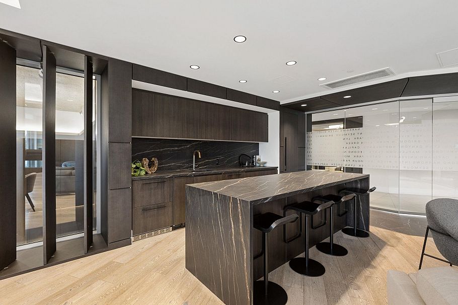 305 1500 Fern Street North Vancouver, BC - 22
