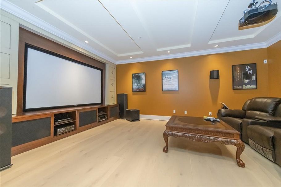 1121 W 39th Avenue Vancouver, BC - 24