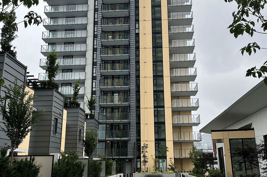 502 1471 Hunter Street North Vancouver, BC - 21