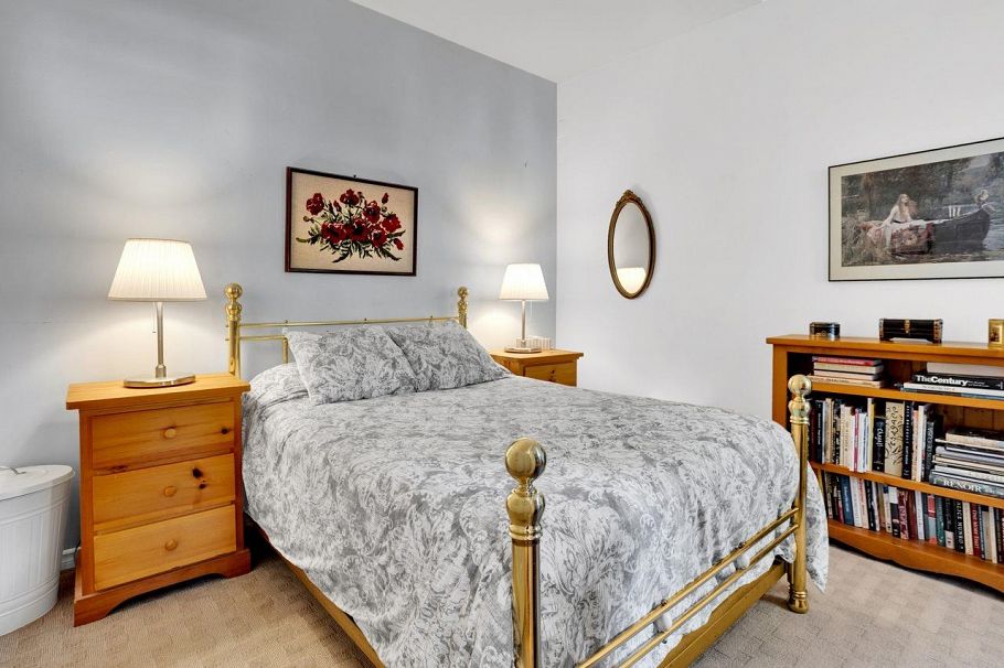 980 W 16th Avenue Vancouver, BC - 13