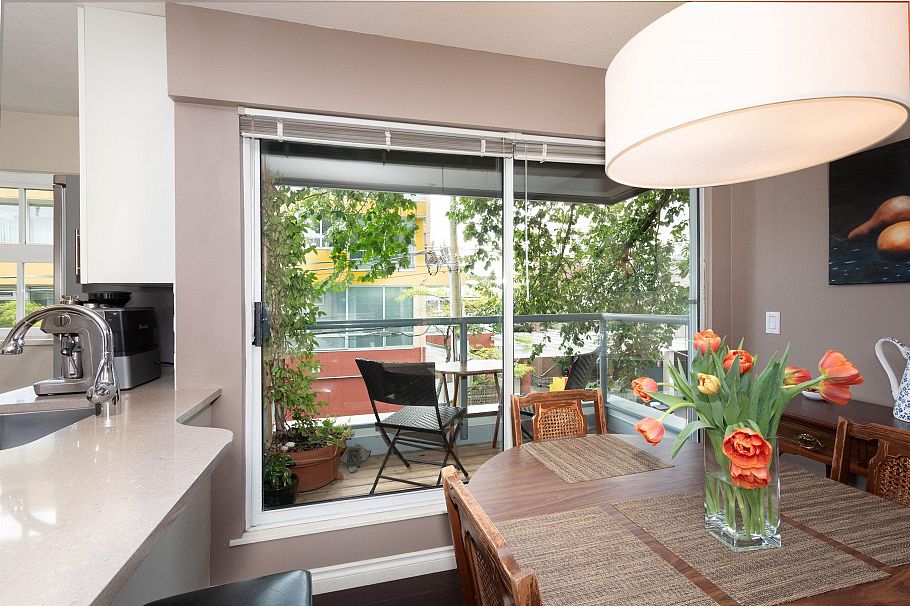 301 2250 W 3rd Avenue Vancouver, BC - 9