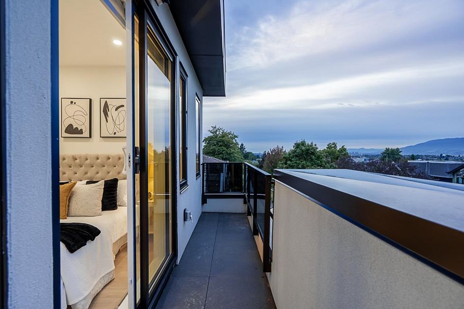 2 3638 Normandy Drive Vancouver, BC - 28