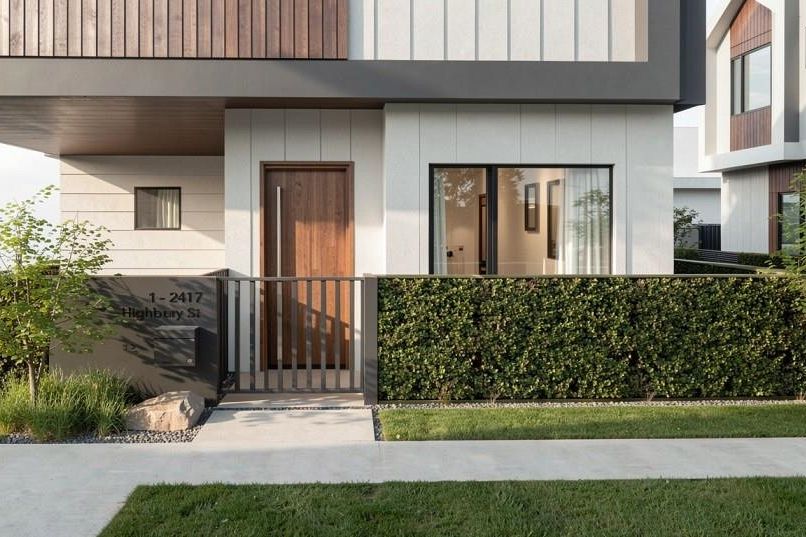 2 2417 Highbury Street Vancouver, BC - 2