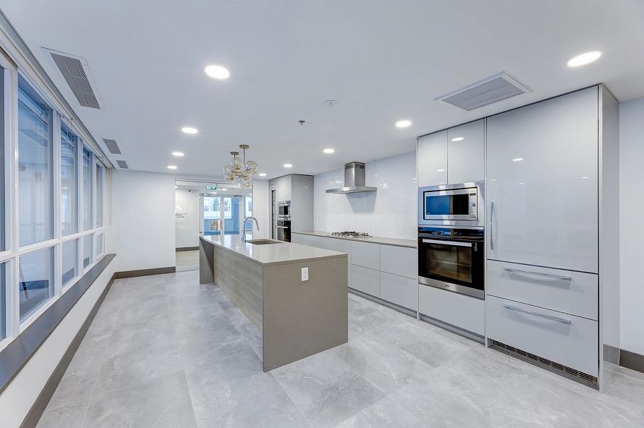 301 1675 Lions Gate Lane North Vancouver, BC - 18