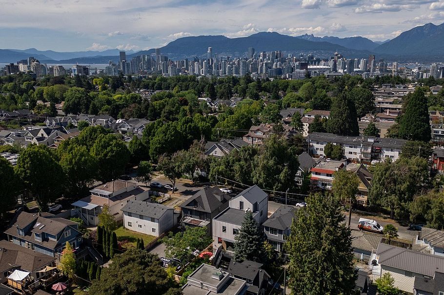 1 60 E 17th Avenue Vancouver, BC - 38