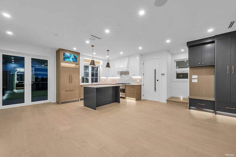 2 5150 Spencer Street Vancouver, BC - 7
