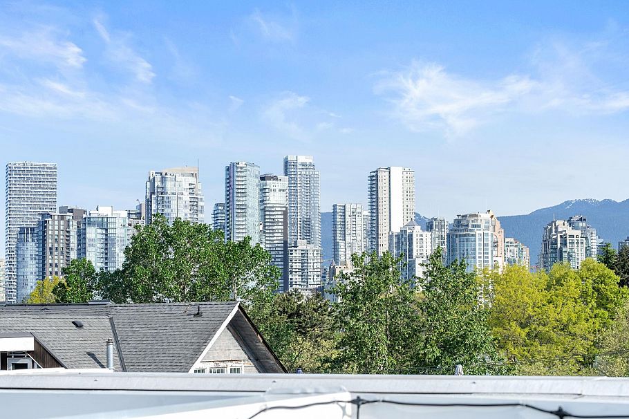 207 669 W 7th Avenue Vancouver, BC - 34