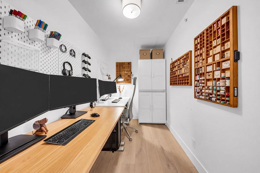 305 2707 Library Lane North Vancouver, BC - 19