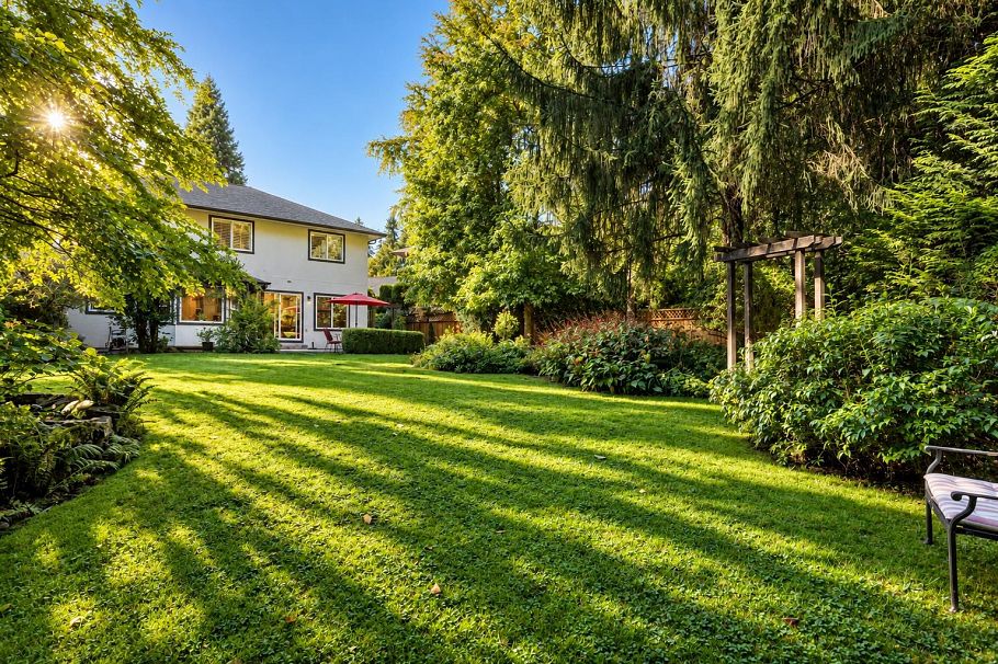 3373 Huntleigh Court North Vancouver, BC - 16