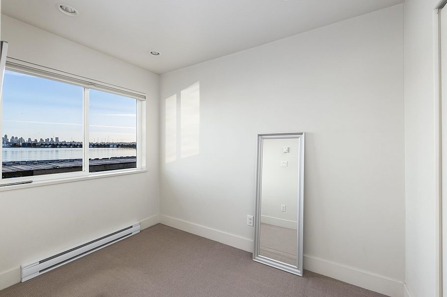 FRSL17 415 W Esplanade Avenue North Vancouver, BC - 7