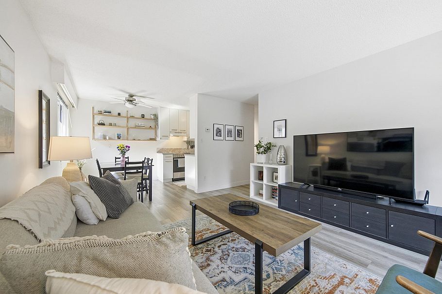 203 270 W 3rd Street North Vancouver, BC - 2