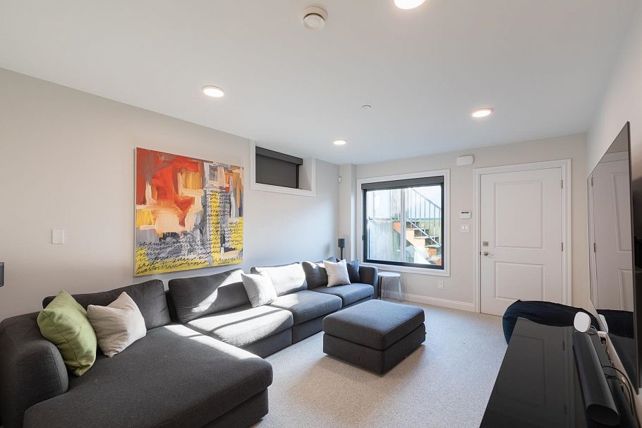 852 W 18th Avenue Vancouver, BC - 23