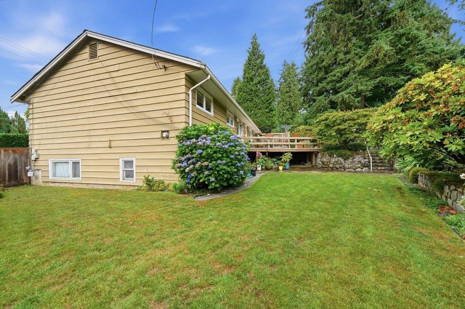3250 Delbrook Avenue North Vancouver, BC - 31