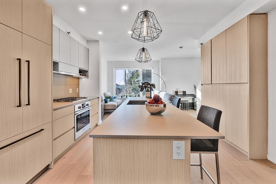 11 528 E 2nd Street North Vancouver, BC - 6