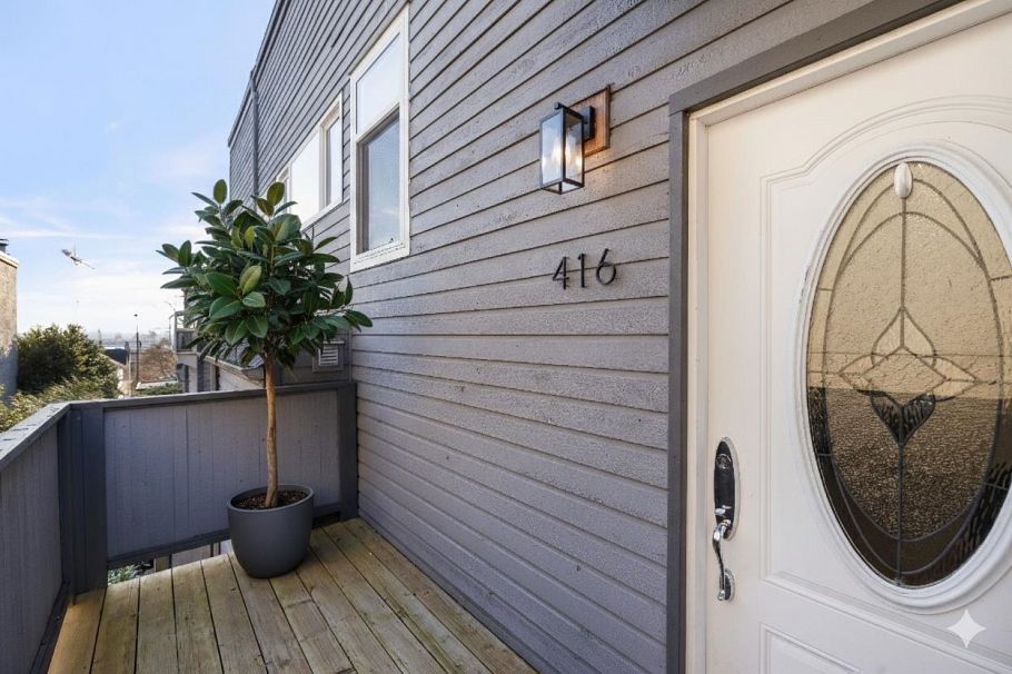 416 St. Georges Avenue North Vancouver, BC - 34