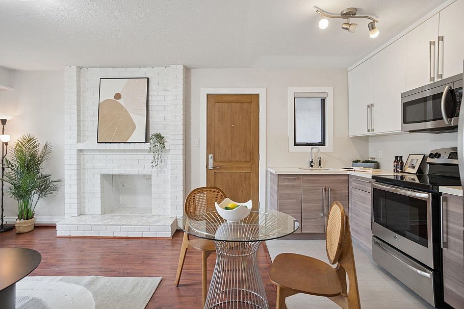 76 E 46th Avenue Vancouver, BC - 29