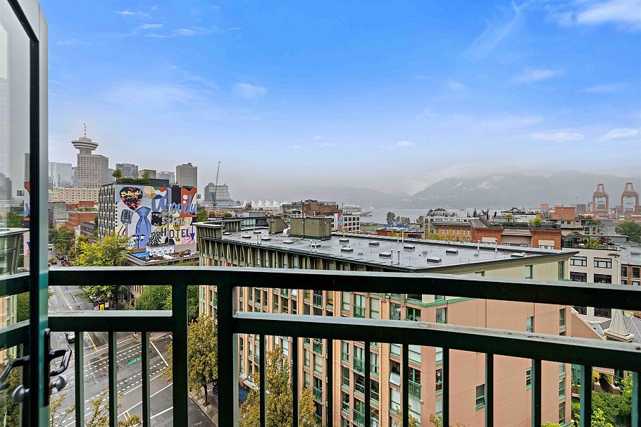 708 22 E Cordova Street Vancouver, BC - 22