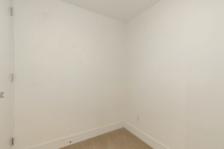 2943 Laurel Street Vancouver, BC - 20