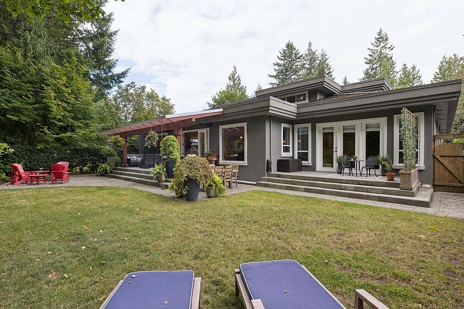 4176 Virginia Crescent North Vancouver, BC - 37