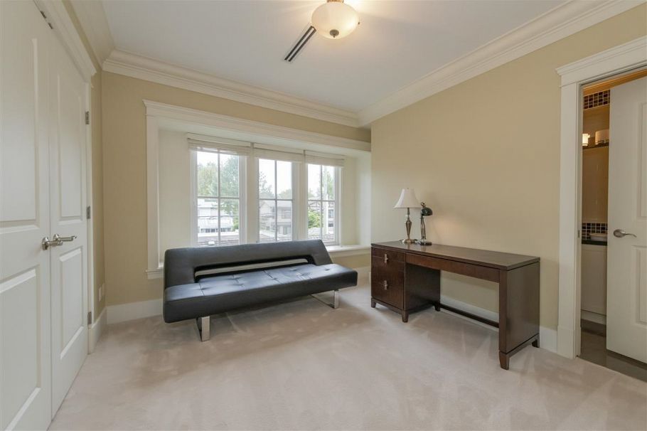 1121 W 39th Avenue Vancouver, BC - 18