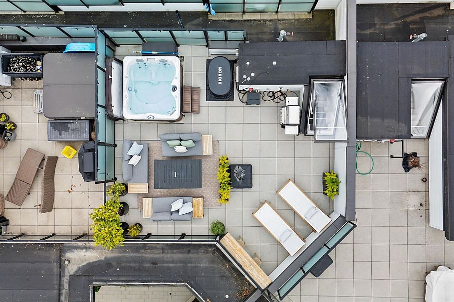 614 108 E 8th Street North Vancouver, BC - 3