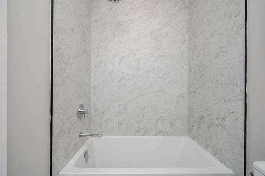1 4579 W 11th Ave Avenue Vancouver, BC - 23