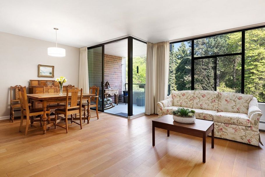 309 4101 Yew Street Vancouver, BC - 4