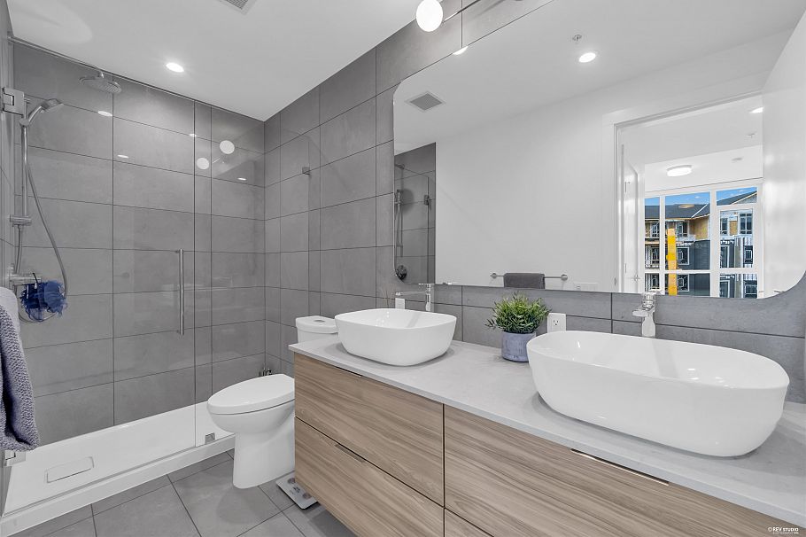 306 2325 Emery Court North Vancouver, BC - 6