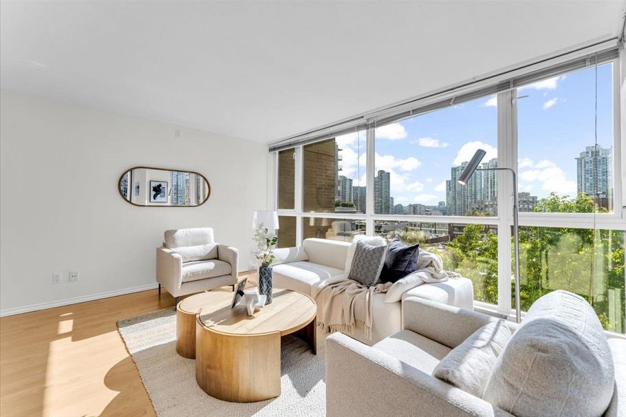 708 1188 Richards Street Vancouver, BC - 2