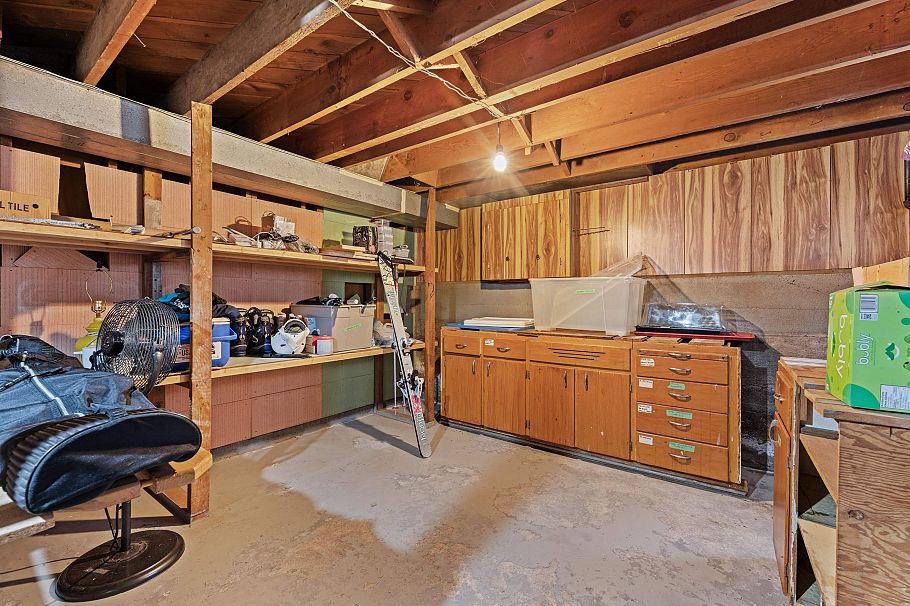 2608 E 4th Avenue Vancouver, BC - 25
