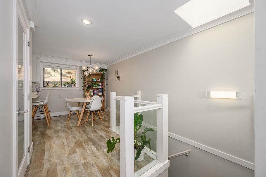 3201 Lonsdale Avenue North Vancouver, BC - 11