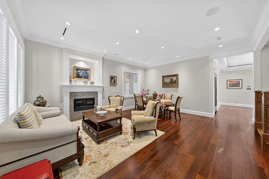 3285 W 12th Avenue Vancouver, BC - 2