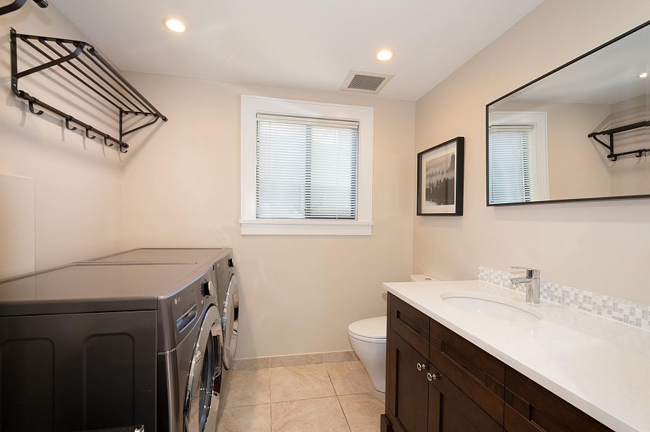 2643 Panorama Drive North Vancouver, BC - 16