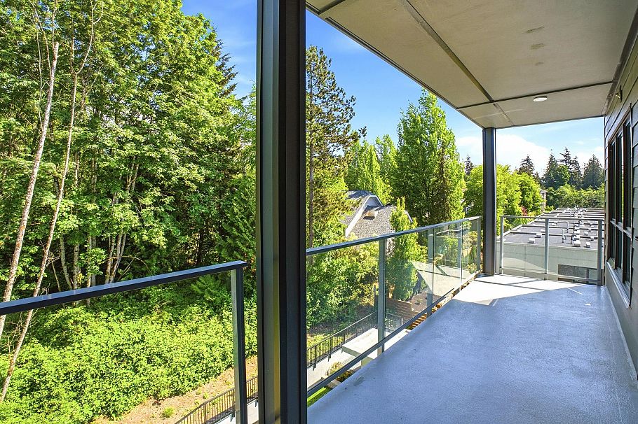 513 3596 Malsum Drive North Vancouver, BC - 20