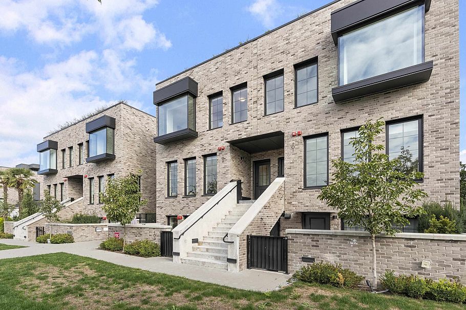 102 157 W King Edward Vancouver, BC - 27