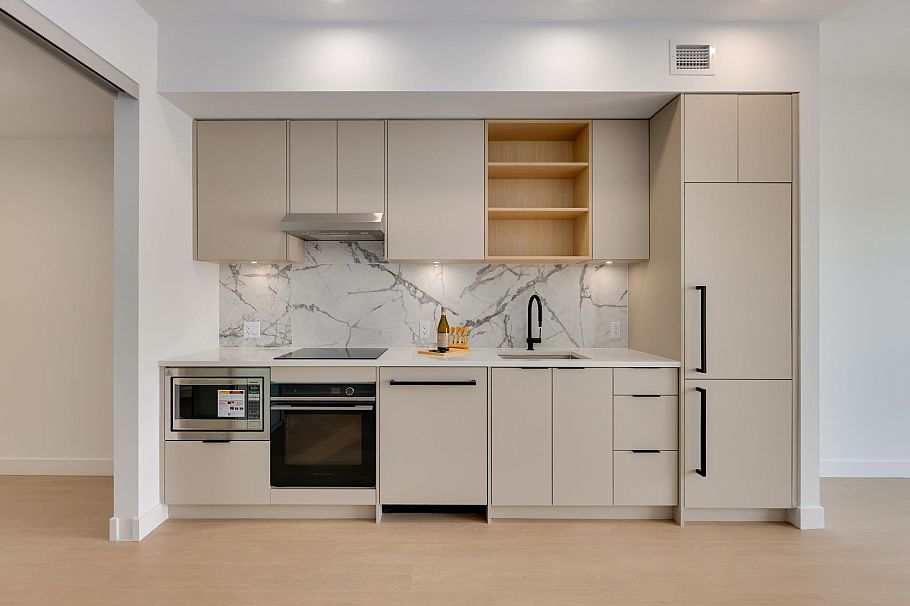 663 422 E 3rd Street North Vancouver, BC - 6