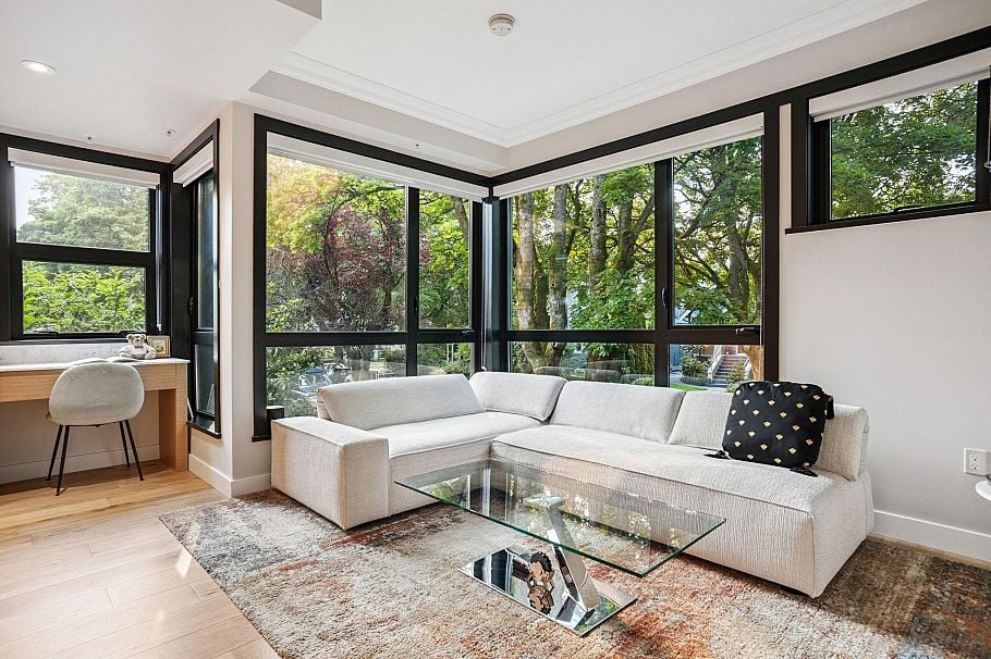 201 3669 W 11th Avenue Vancouver, BC - 3