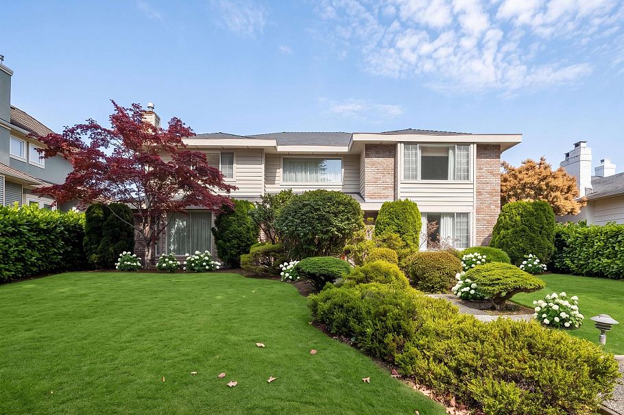 1363 W 48th Avenue Vancouver, BC - 1