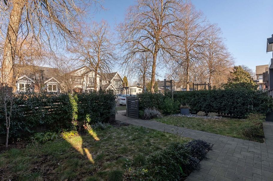 852 W 18th Avenue Vancouver, BC - 33