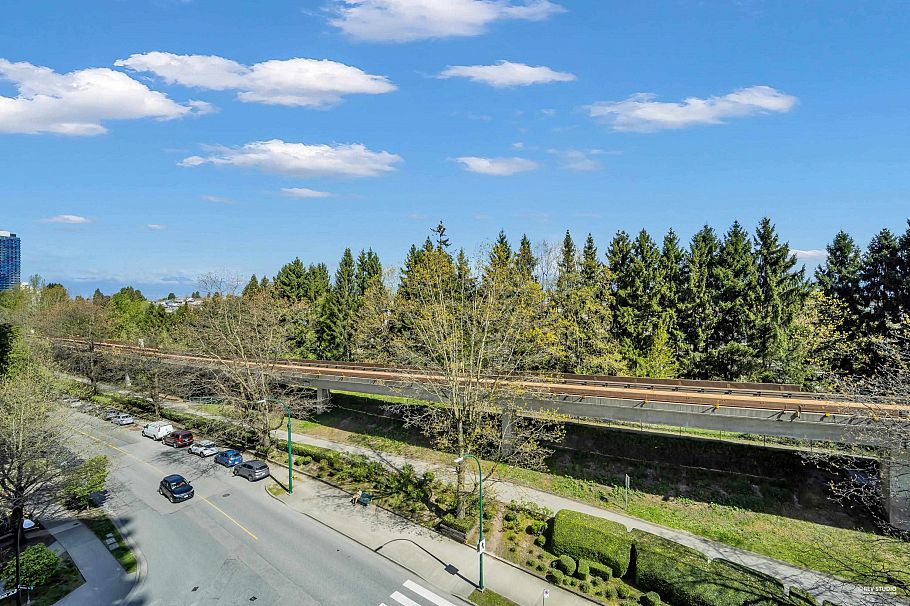 805 5470 Ormidale Street Vancouver, BC - 6