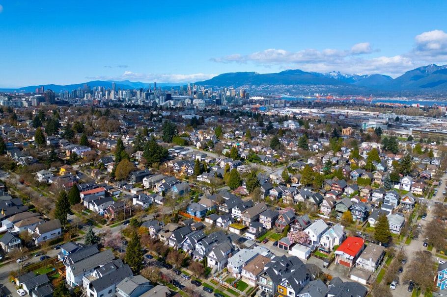 1026 E 13th Avenue Vancouver, BC - 37