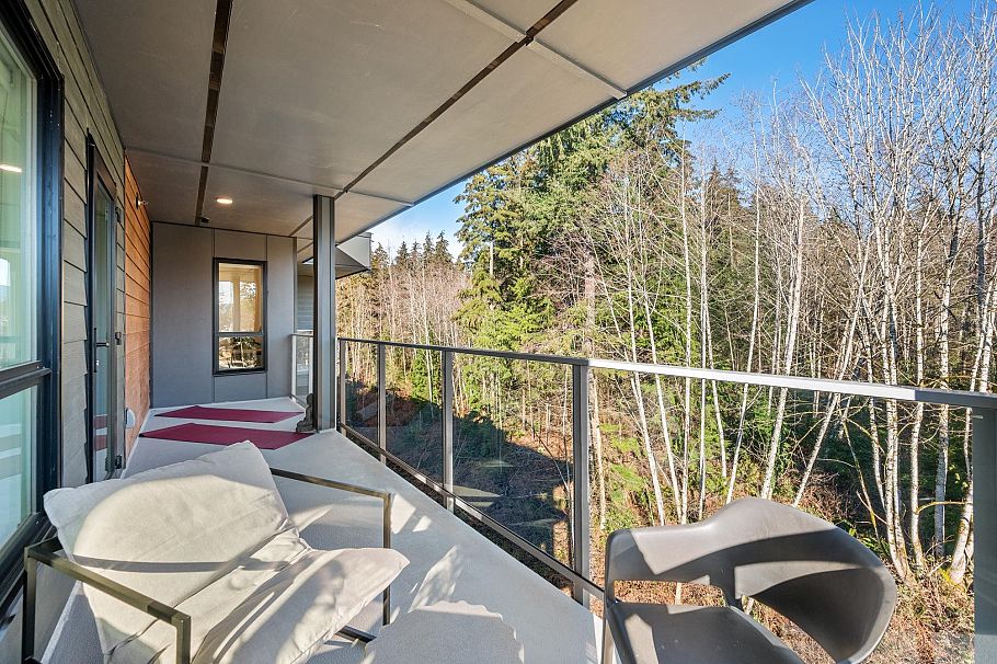 613 3596 Malsum Drive North Vancouver, BC - 23