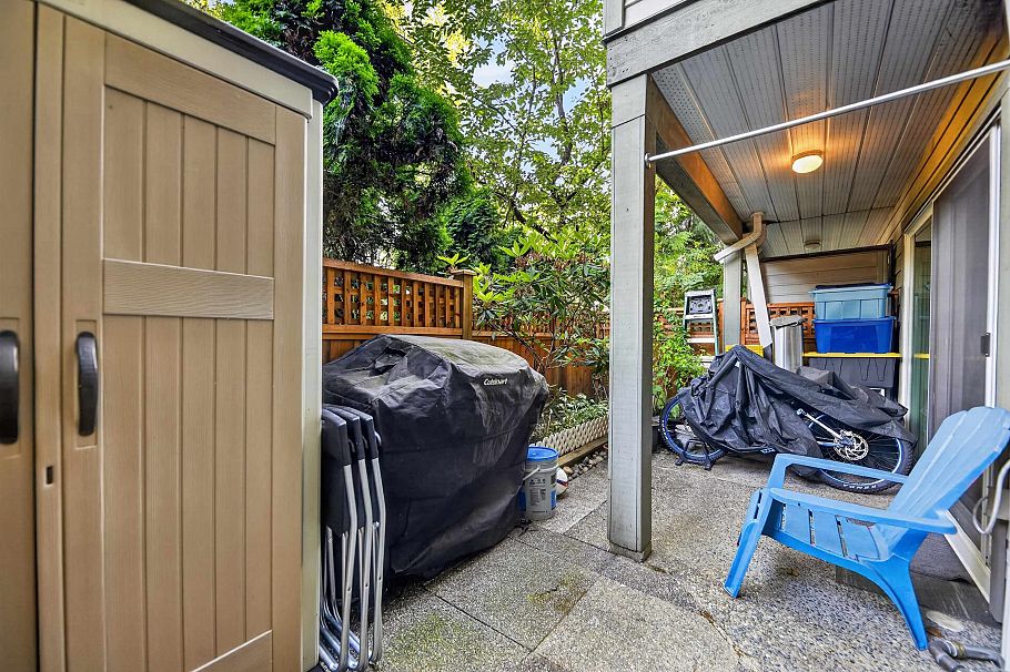 7 828 W 16th Street North Vancouver, BC - 22