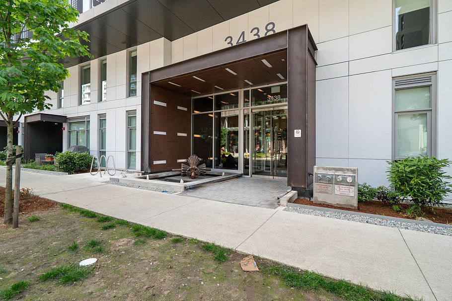 309 3438 Sawmill Crescent Vancouver, BC - 26