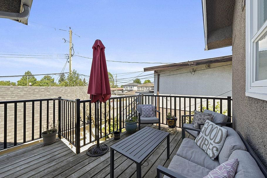 5743 St. Margarets Street Vancouver, BC - 14