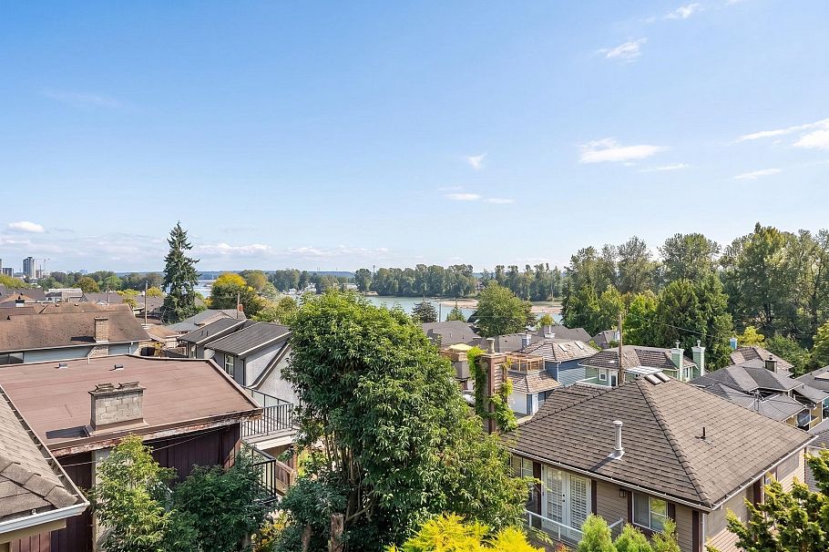 2408 SE Marine Drive Vancouver, BC - 38