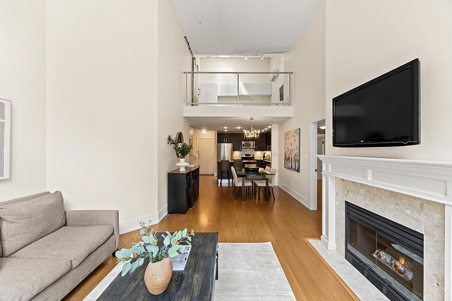 306 1140 Strathaven Drive North Vancouver, BC - 8