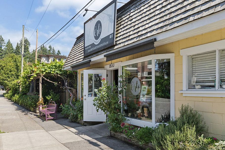 506 1679 Lloyd Avenue North Vancouver, BC - 16