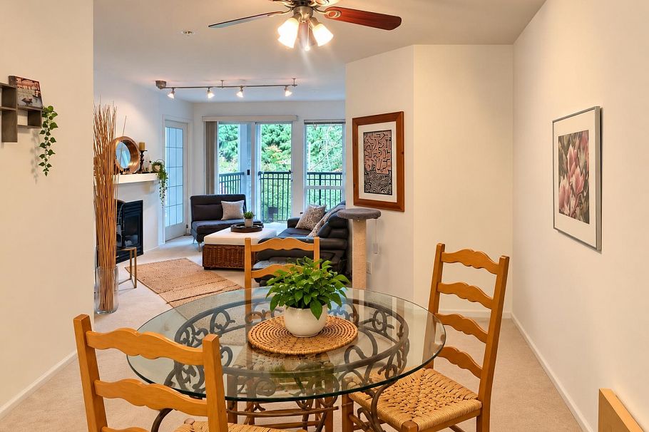 310 1150 E 29th Street North Vancouver, BC - 11